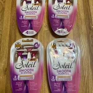 BIC Soleil Smooth Scented Razors 3 Blades 4 pack (Lot of 4)